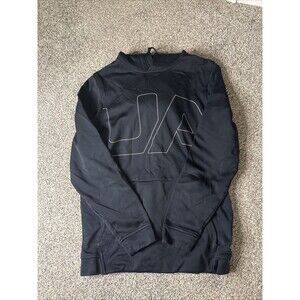 black under armour hoodie